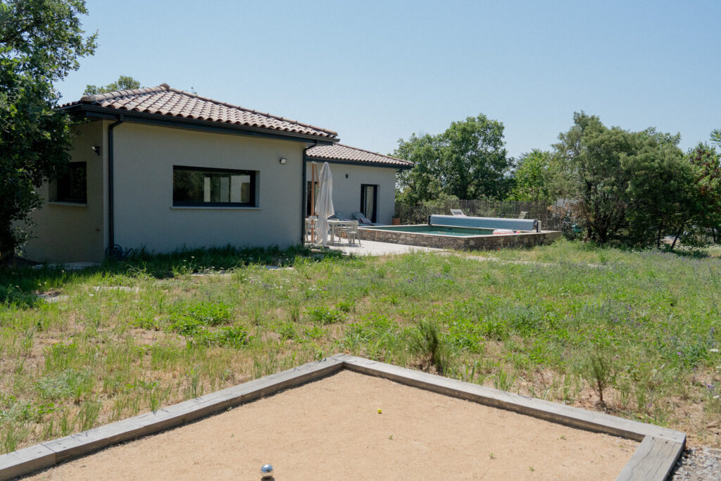 piscine et pétanque au gîte Bonelli